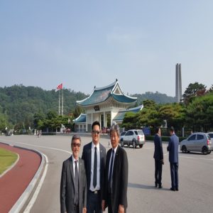 Nelson Hong junto com os membros da Unificação das Coréias